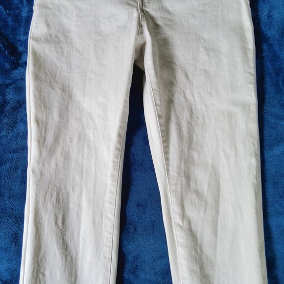 Solid White Soft Stretch Straight Cotton Skinny Jeans Size 8P EUC - Picture 12 of 14